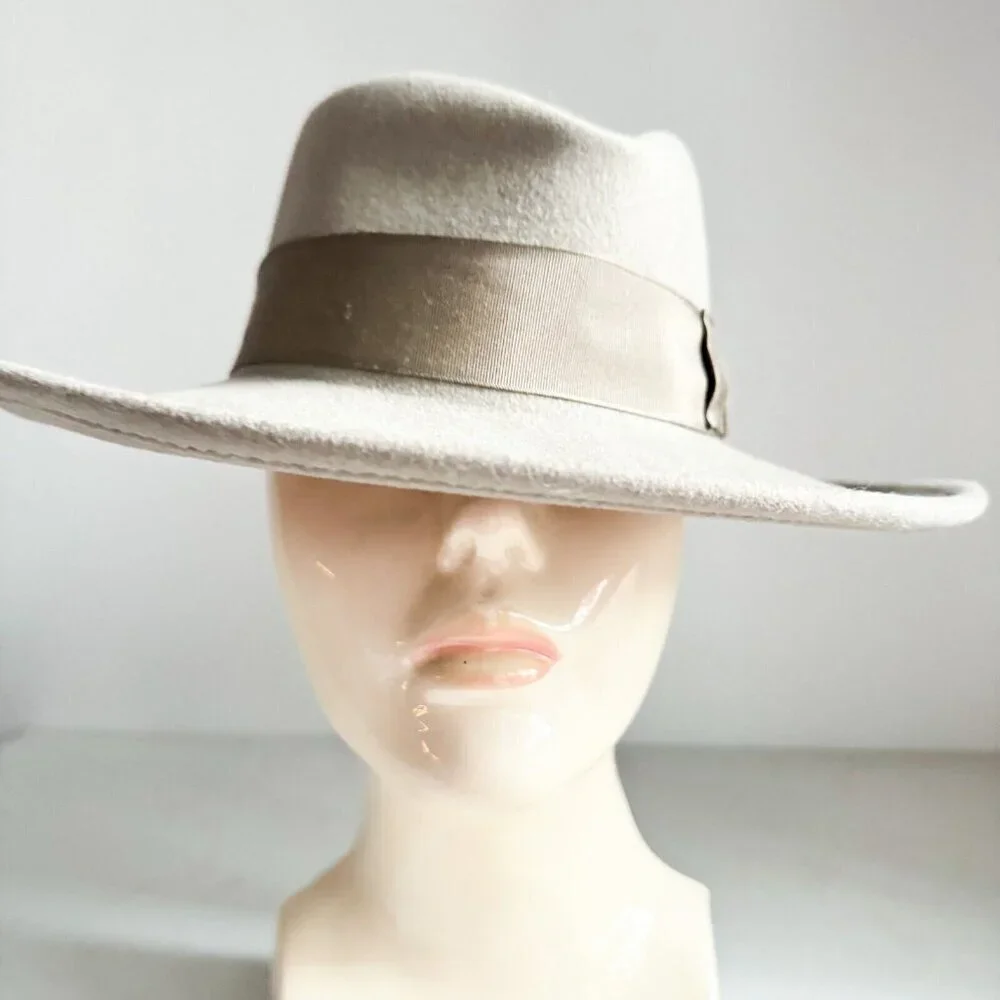 Vintage Classic All wool Fedora Hat Light Beige USA Made Small